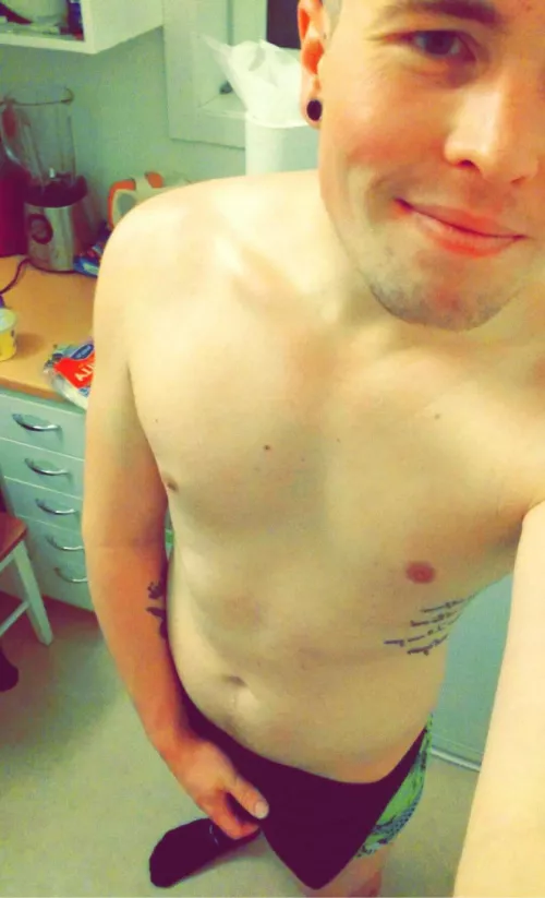 Was making food, made a mess and had all my clothes up for drying, whatβs up? π