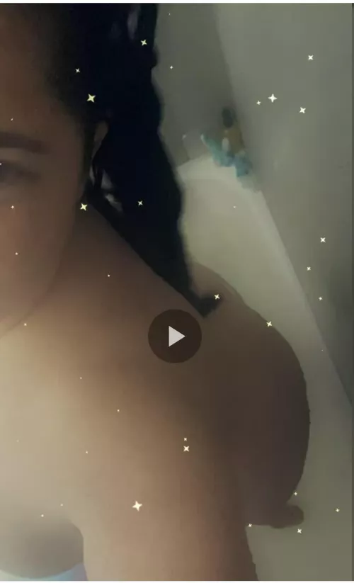 Watch me take a shower 😈😈