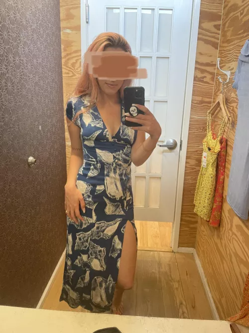 We could get up to lots of sneaky things in here (f)