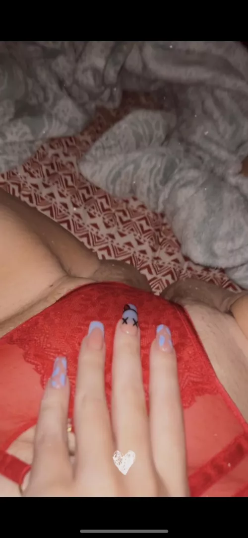 We love a red lace moment