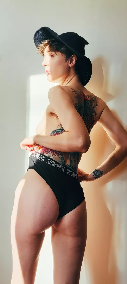 weekend whisps for hairy lovers only