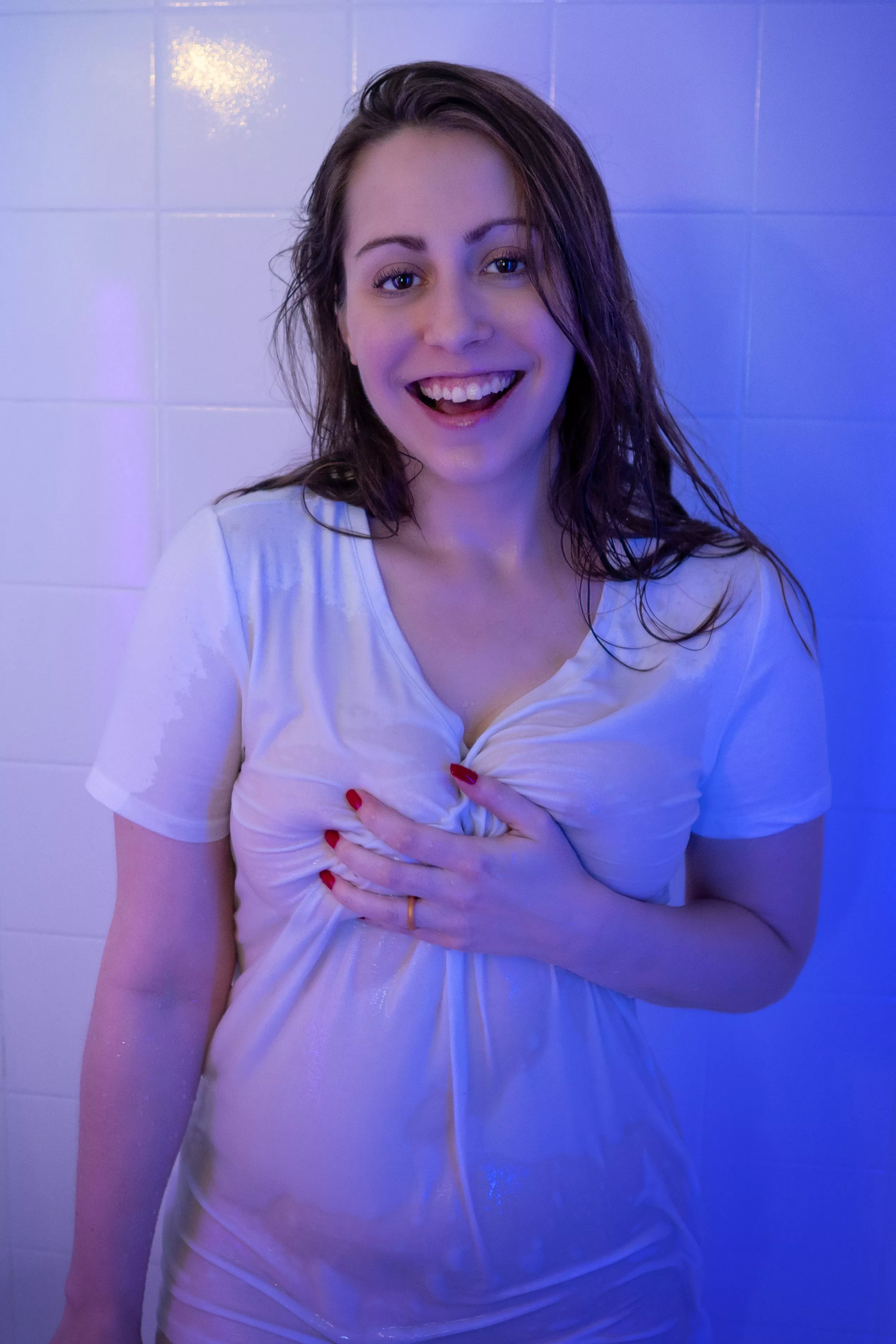 Wet t-shirts feel weird Wet t-shirts feel weird