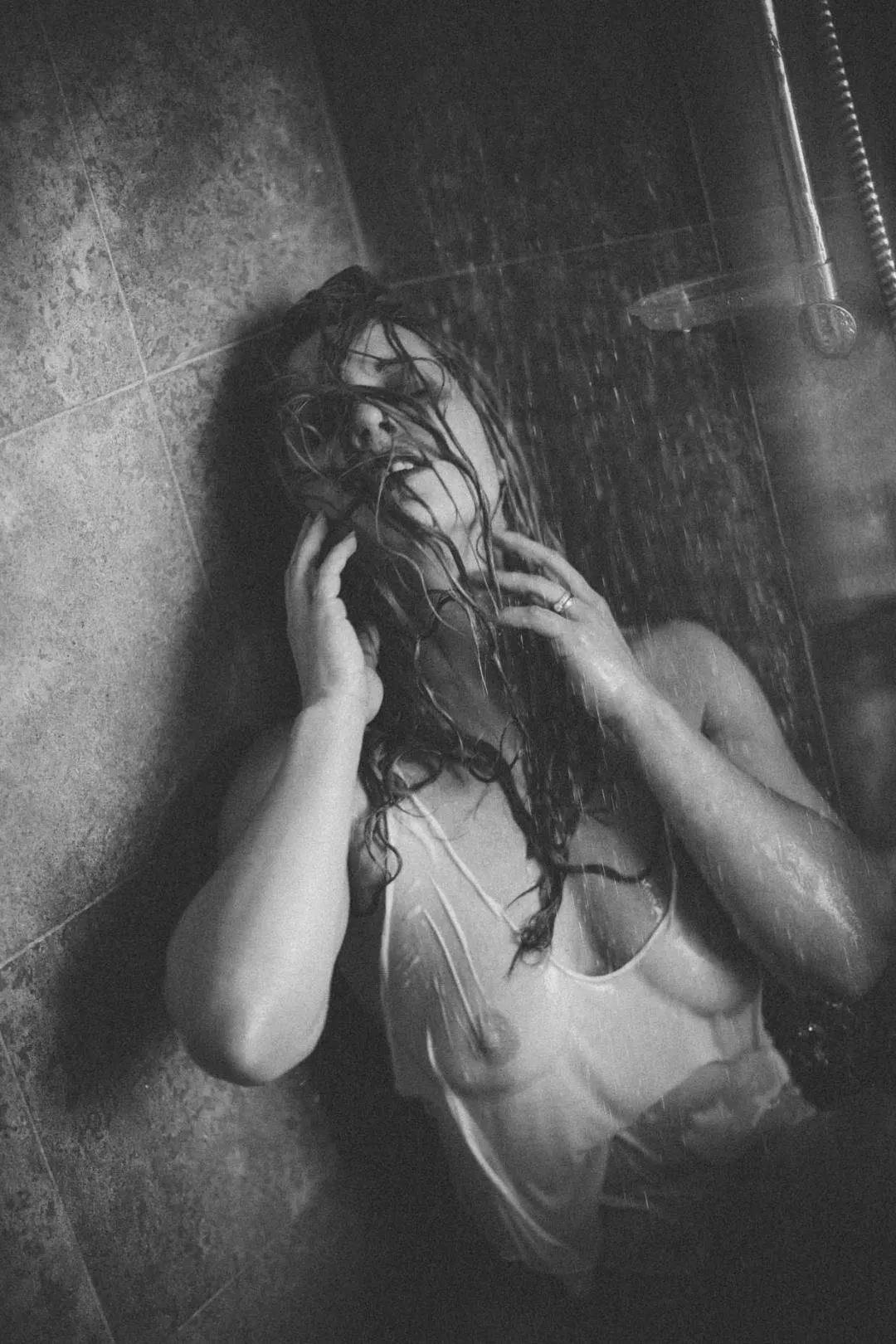 What am I dreaming of? 🖤💋