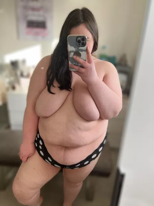 What are you doing tonight? I hope it’s me 😈💜