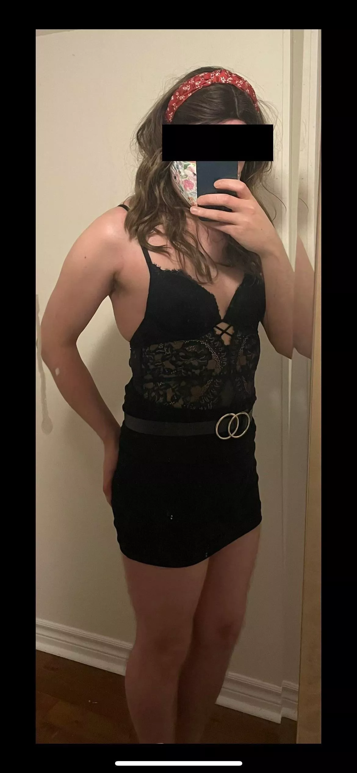 What do u think of me? What would U do to me? Make me your whore What do u think of me? What would U do to me? Make me your whore