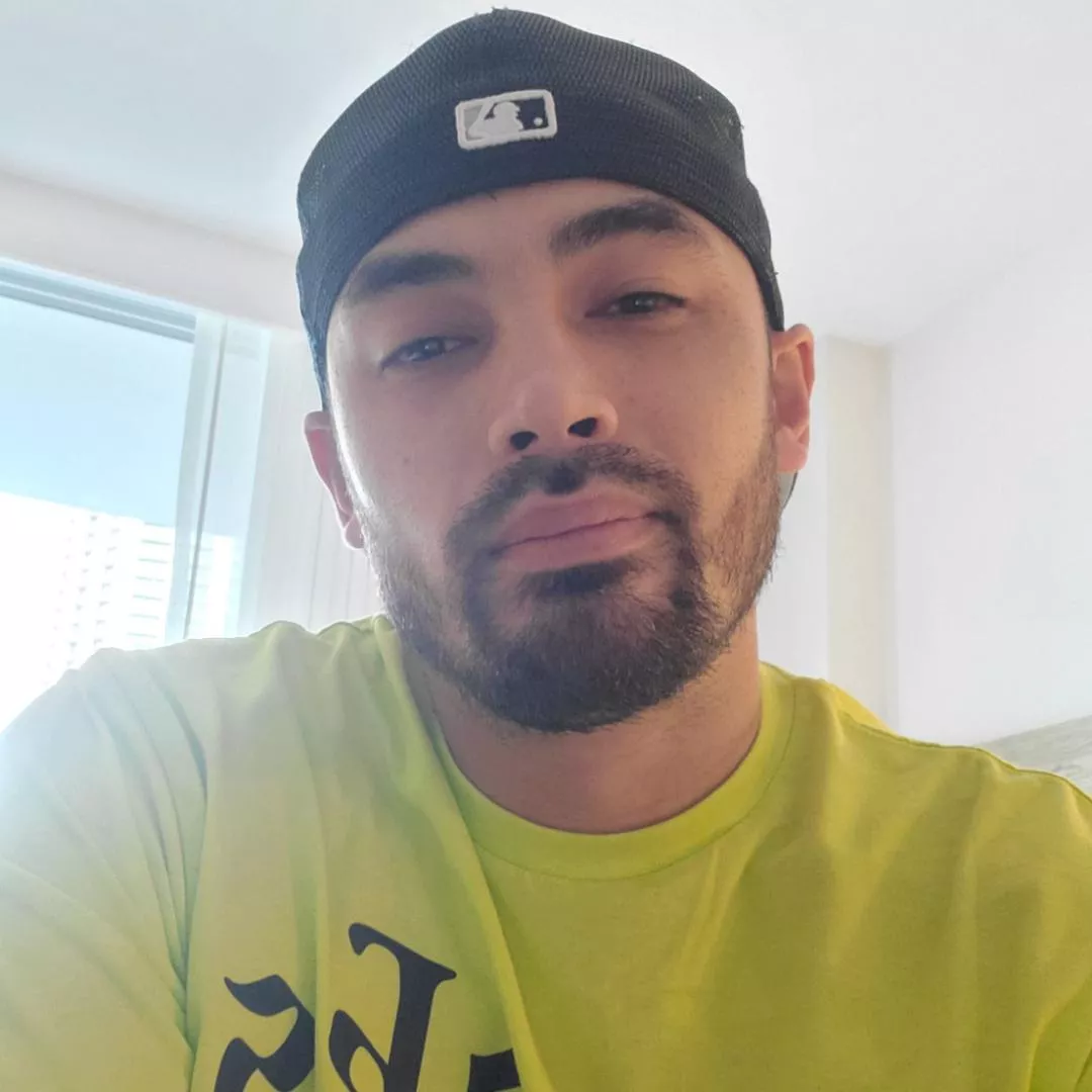 what up yall check out my Instagram @waytoosaucy999