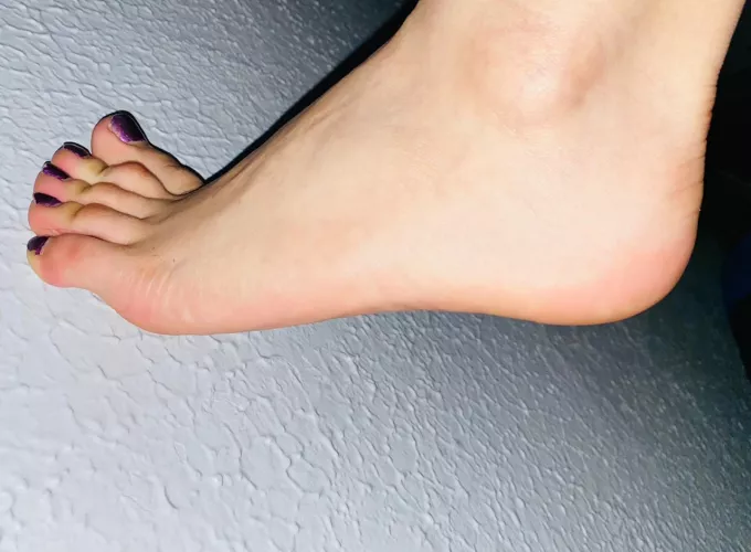 what would you do to my pink soles? 🤭👣