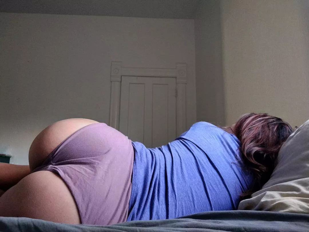 what would you think if you woke up next to me? [f]