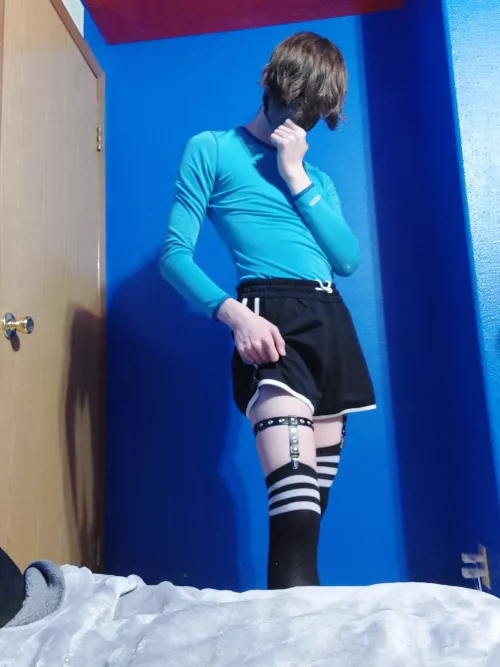 what? you want to see the new garter belts i got? hehe~ okay