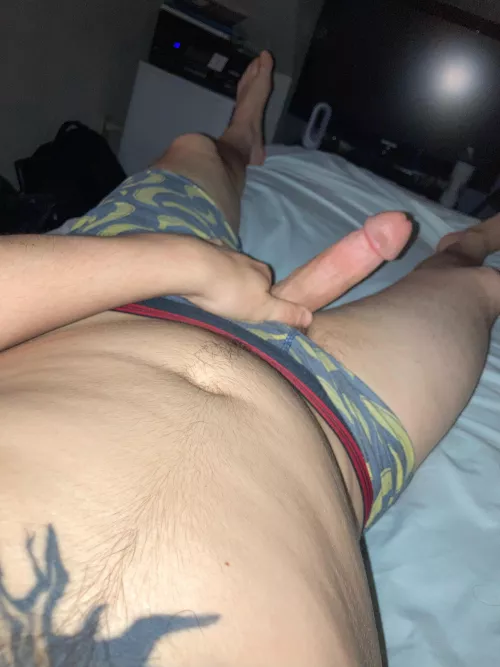 What’s everybody smoking on tonight? Hopefully a pipe 😝