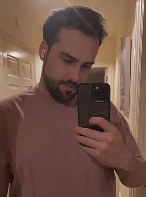 What’s everyone playing at the moment? Anyone looking for a new gaming buddy? 😁