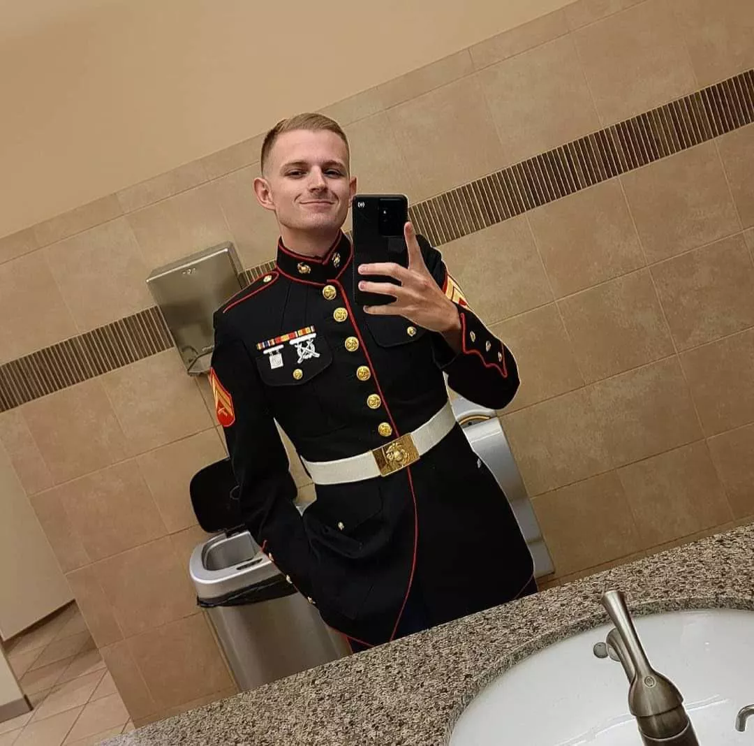 What’s everyone’s favorite game/console? :) What’s everyone’s favorite game/console? :)