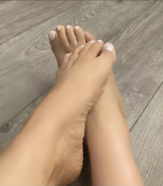When was the first time realised you had a thing for feet? ✨