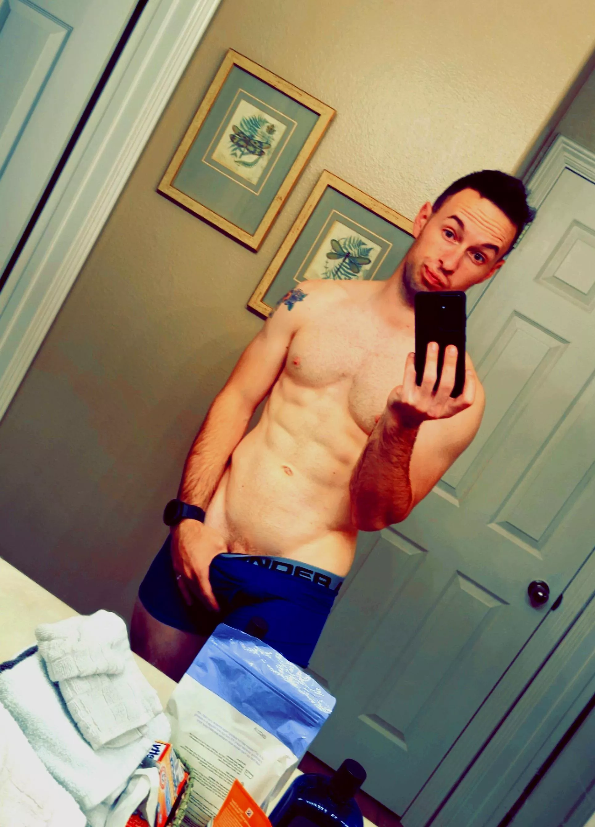 Where my hot gaymers at?