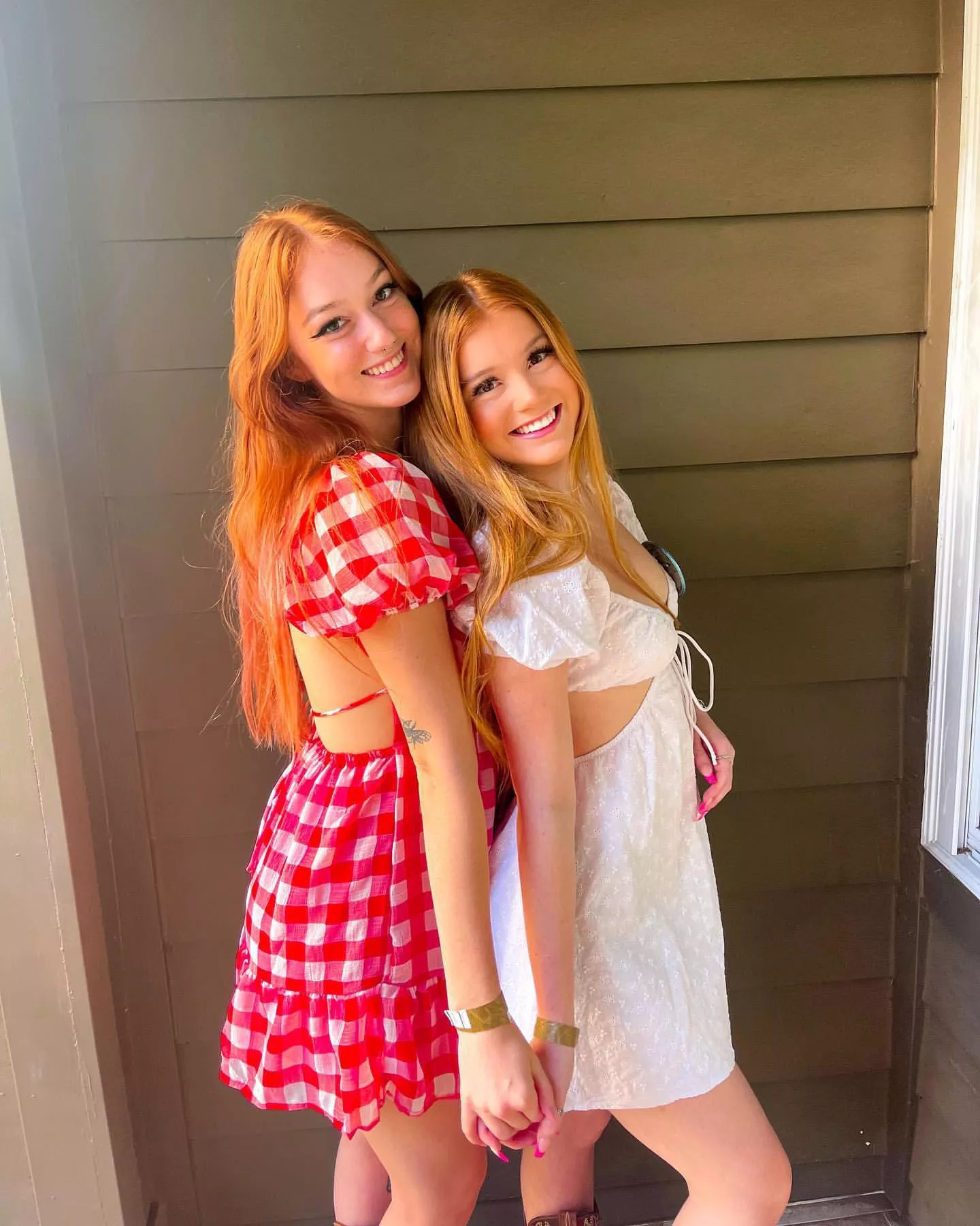 Which of these [2] cute redhead sisters is your fav?