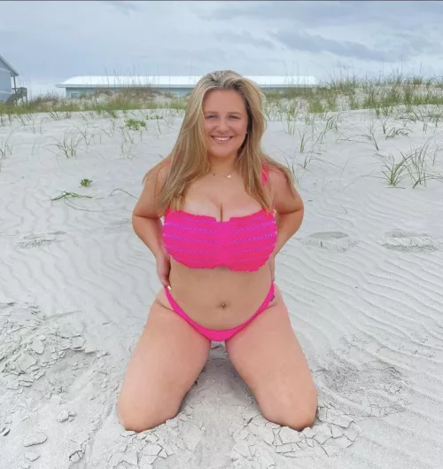 Who can jerk off on her massive tits dm me