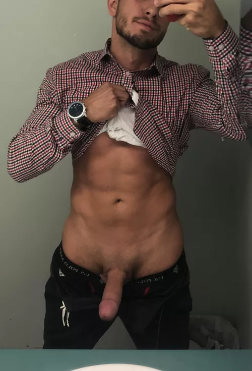 Who else is ready to get out of work 😈