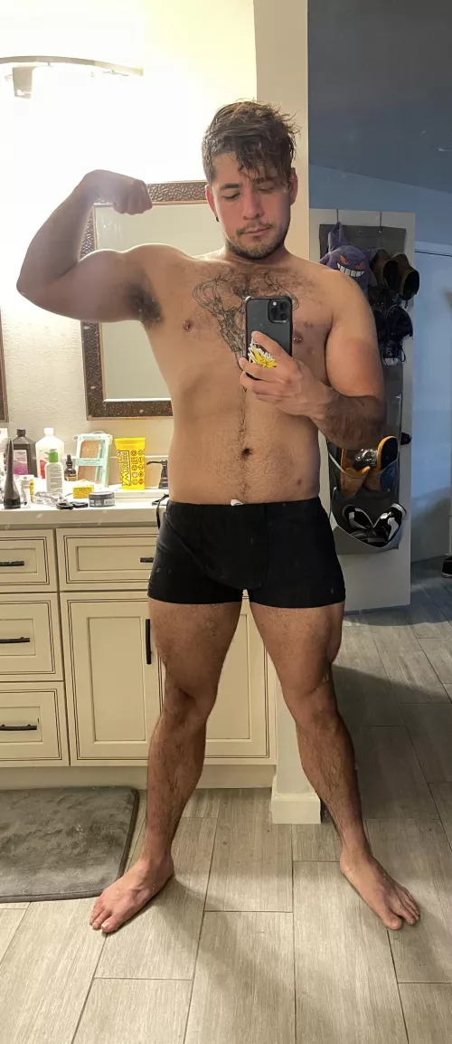 Who wants nerdy muscle bear hugs? π§Έβ€οΈ