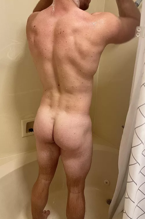 Who wants to bend my boyfriend over? (27)