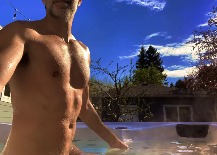 Who wants to get steamy on this cool morning? 😜[M47]