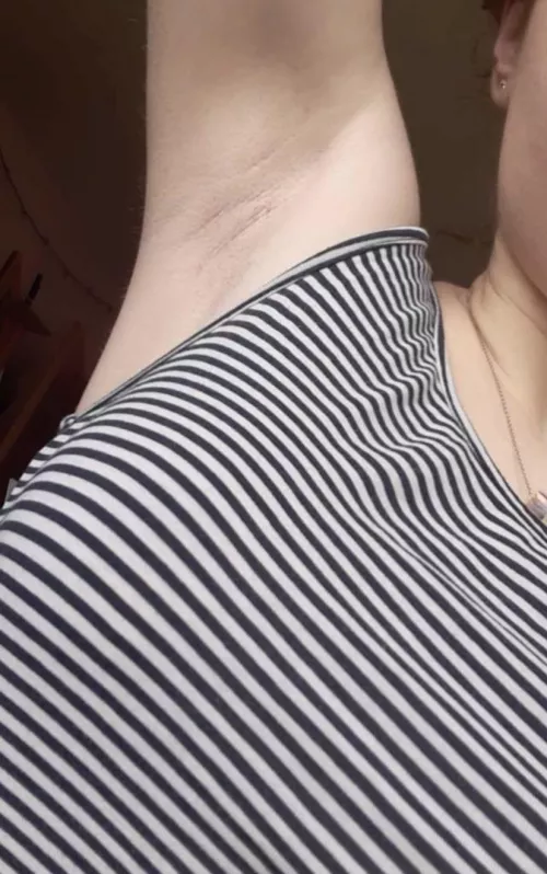 Who wants to trade with my gf?