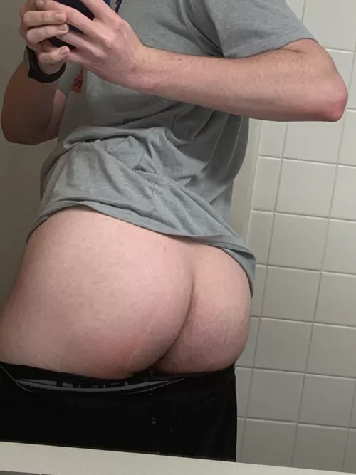 Who wants to use me as a cum dump? My posts don’t usually get a lot of love :(