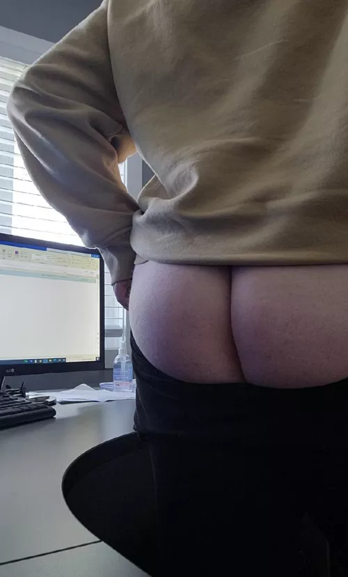 who works anyway 🤭 25(f)