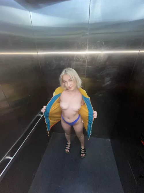 Who’s a fan of my tiny titties 🥰🍒