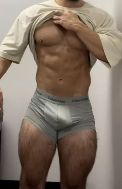 Who’s head am I going to squeeze when I cum?