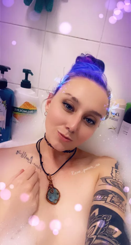 Who’s jumping in with me? 🥰