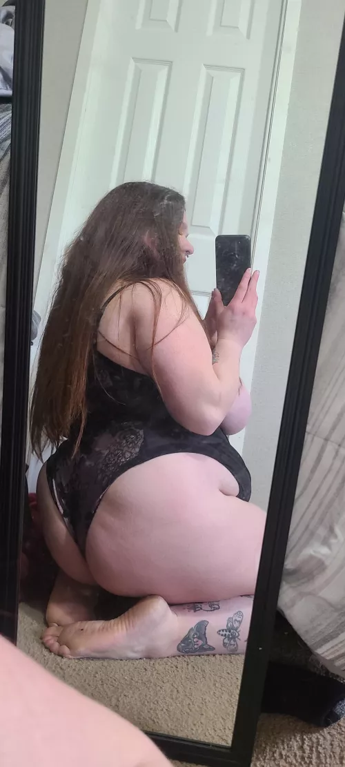 who's lap can I sit on? ;)