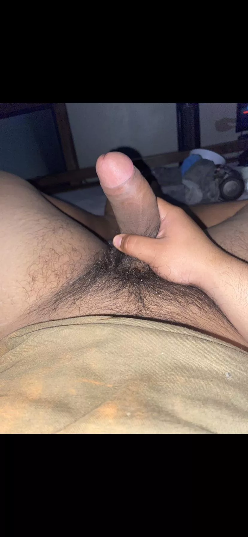 Who’s tryna nut with me ?🤤