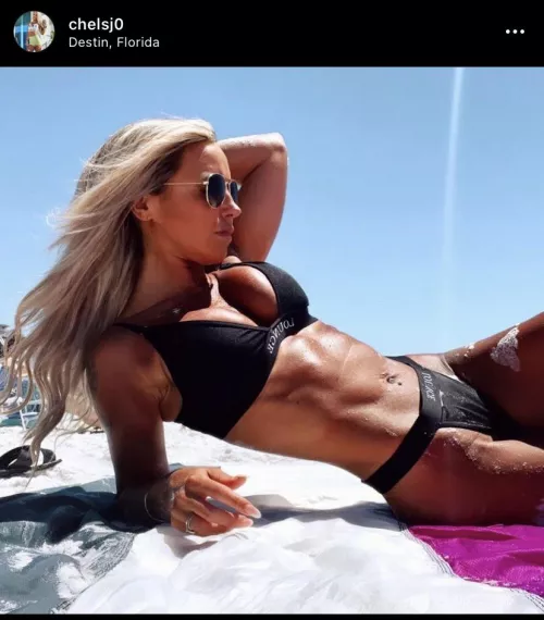 Why aren’t you following this girl on IG?