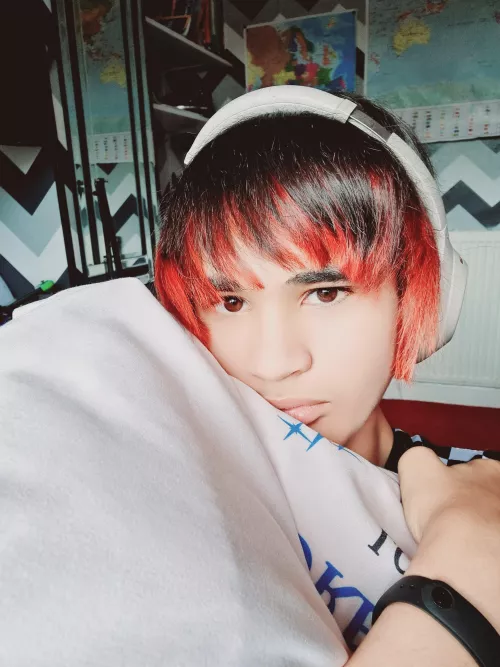 Why is everyone on here so pretty 😭💙