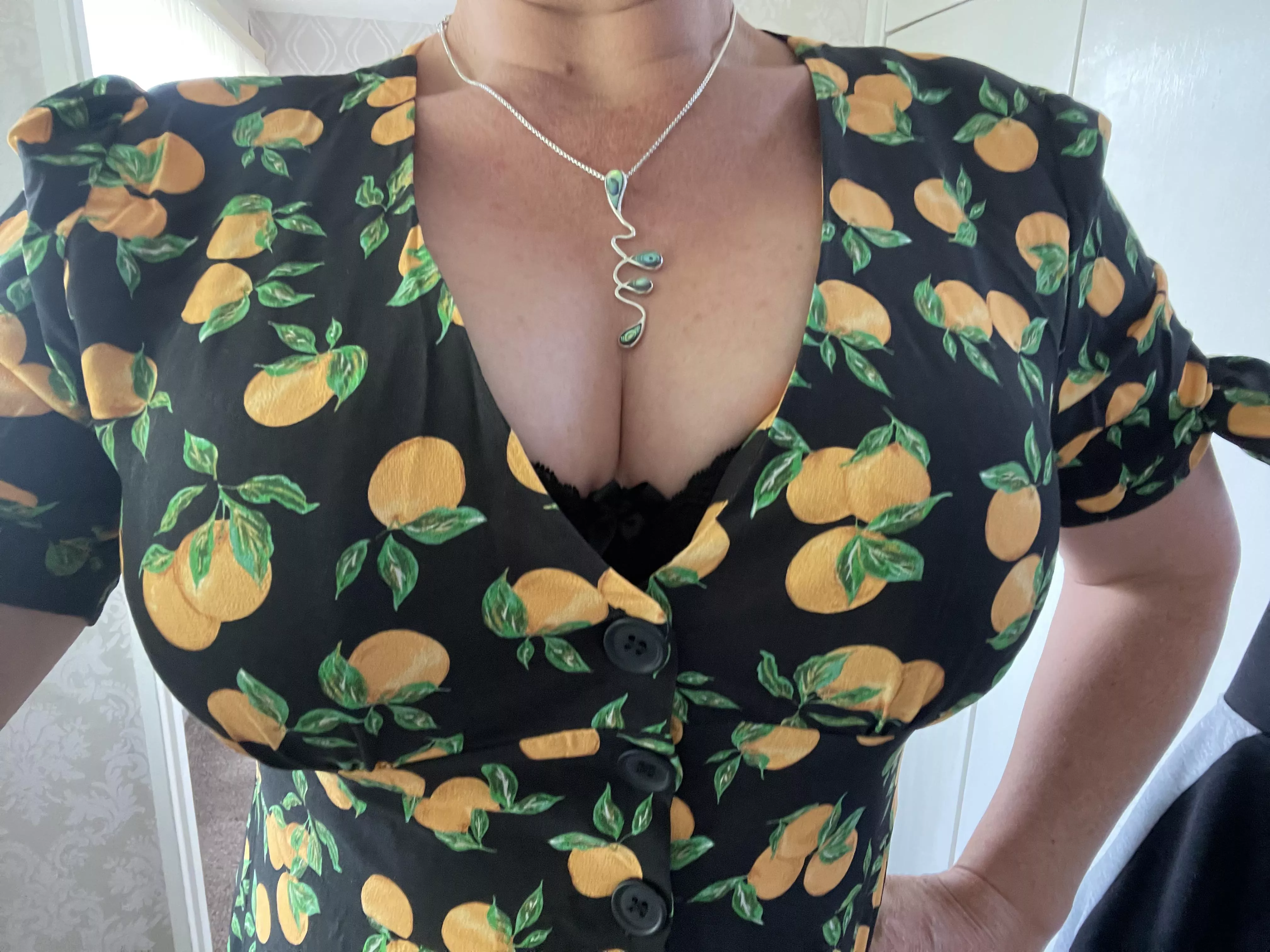 Wife 41 trading on telegram for similar ages Wife 41 trading on telegram for similar ages