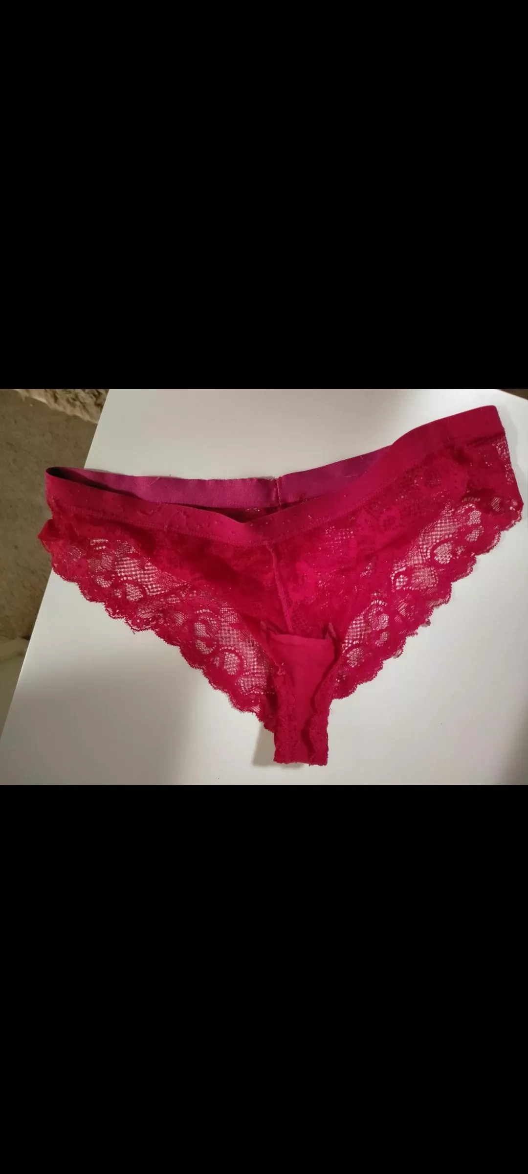 wife wore them today ! Anyone up for chat who like them?