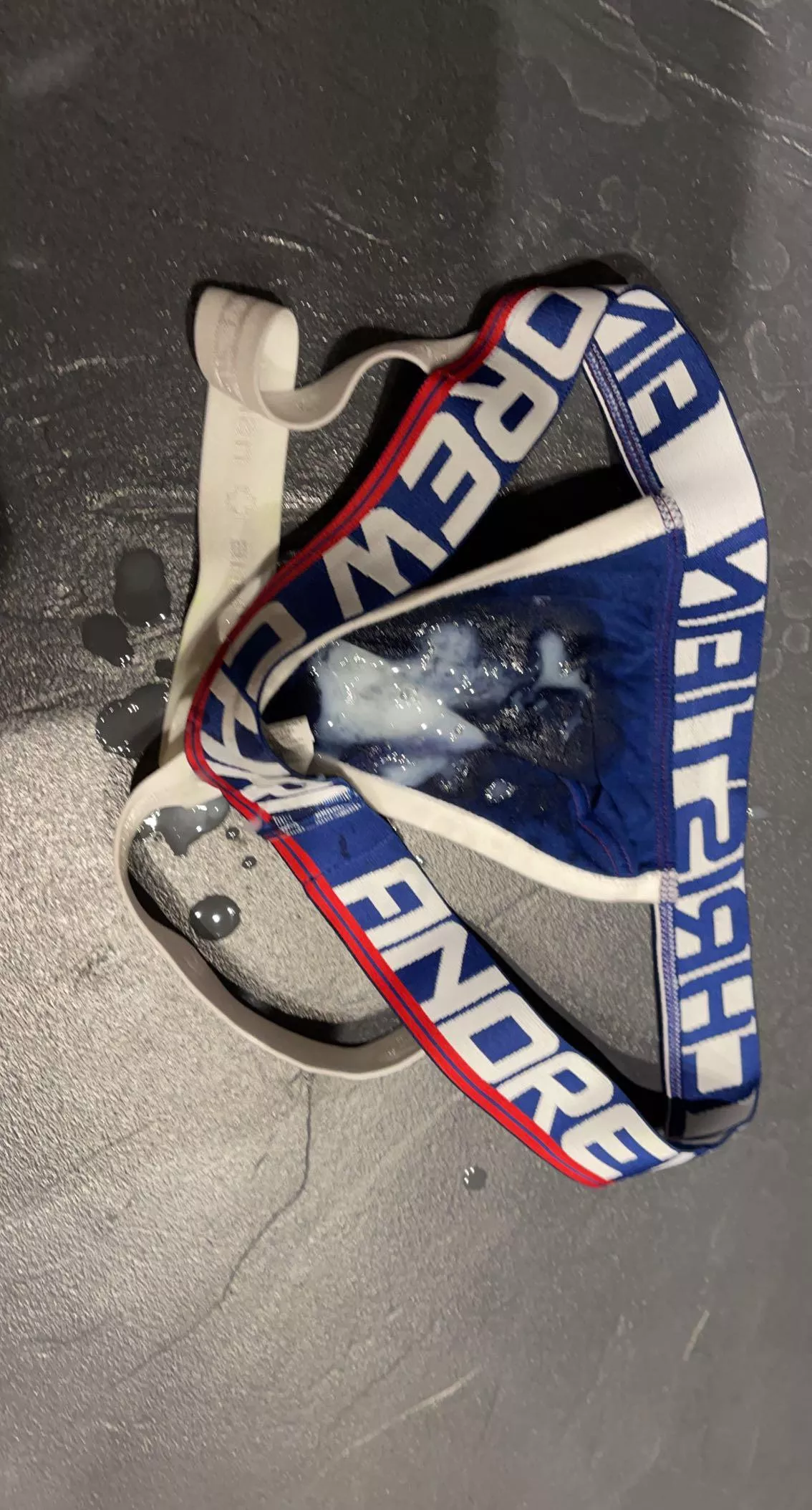 Will be wearing this thick cum covered jockstraps to gym later.