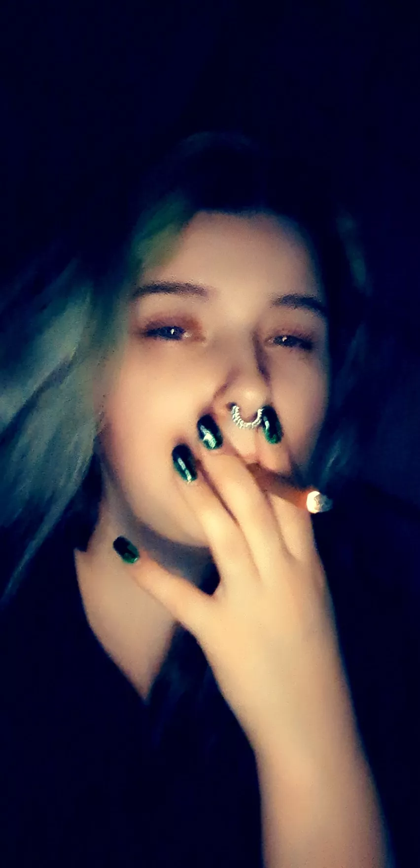wish a pretty girl would smoke and [f]uck with me. Dm if you wanna be that kind of friend 😉