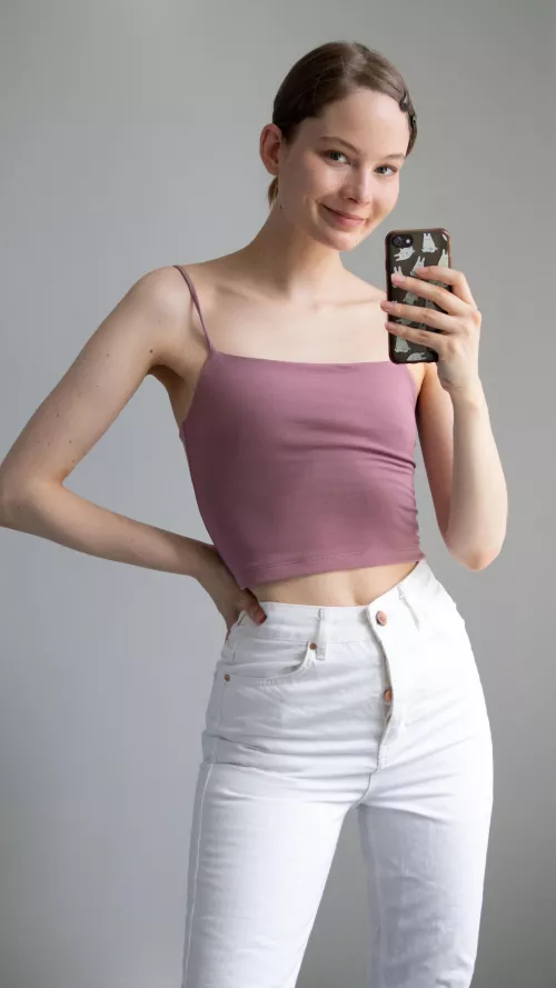 With smaller than an AA cup size there’s no need for a bra ;)