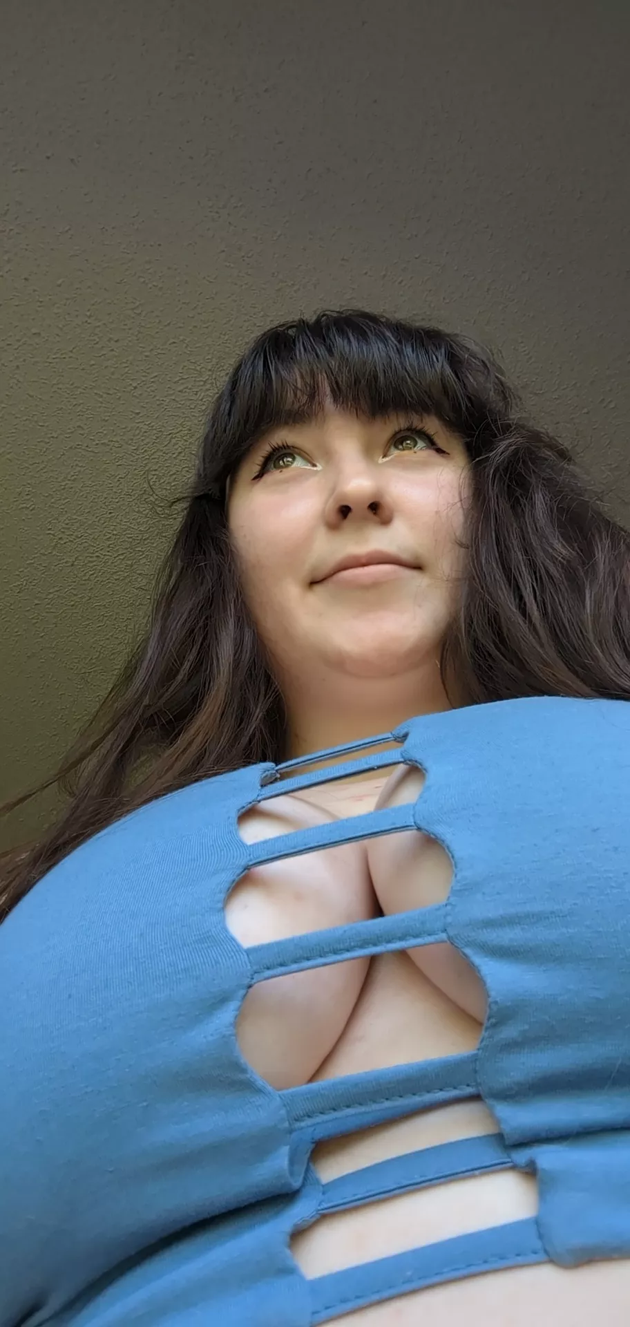 with this shirt is this downblouse or under boob 🤔