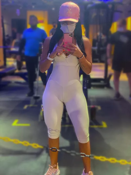 Without panties in the gym