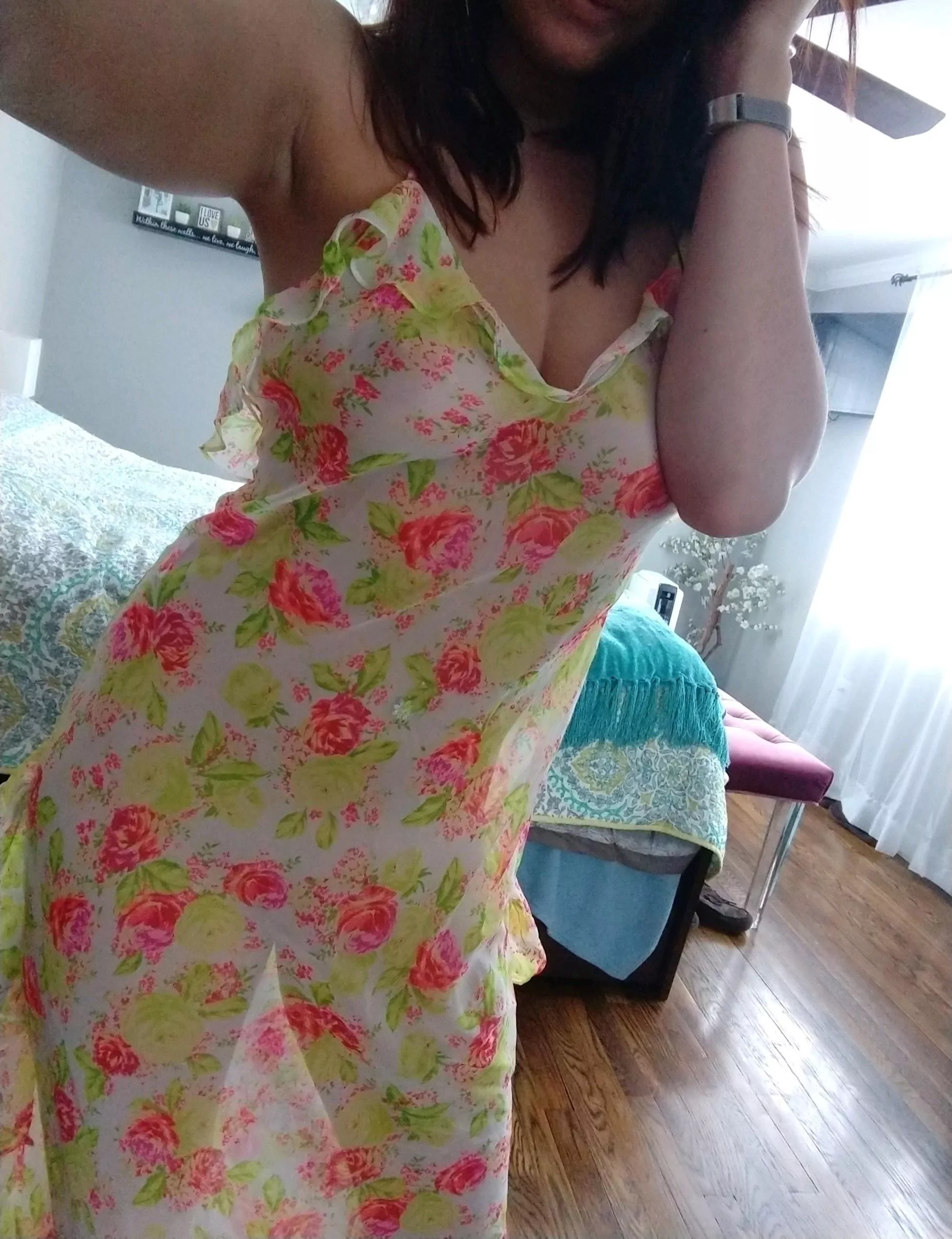 Wonder who the lucky guy is that will take this off my wife u/vthotwifey