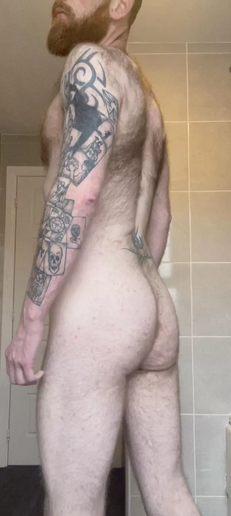 Working from home I spend a lot of time naked 😜