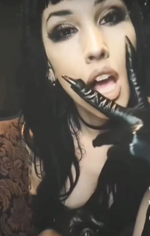Worship your Deviant Demoness ππ€π₯