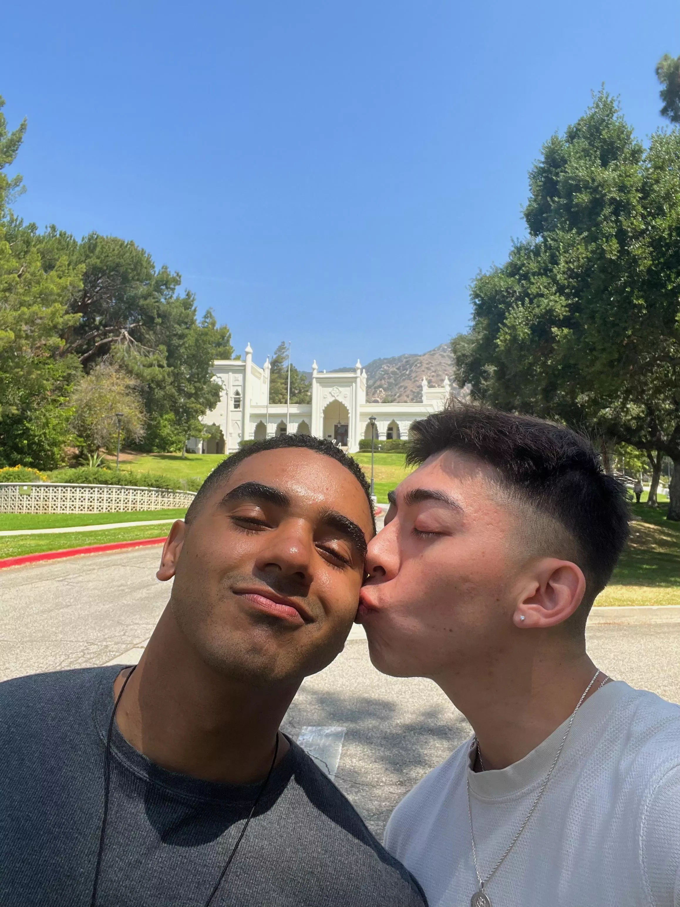 Would highly recommend dating your bestfriend 10/10 😋 Would highly recommend dating your bestfriend 10/10 😋