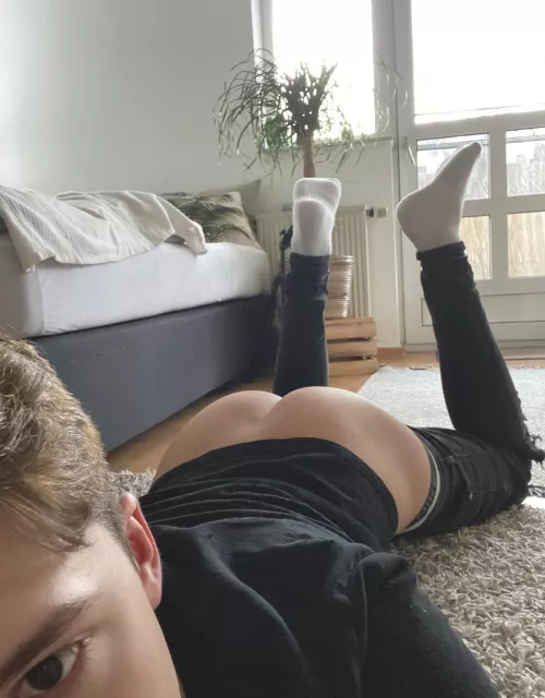 would u eat my butt?