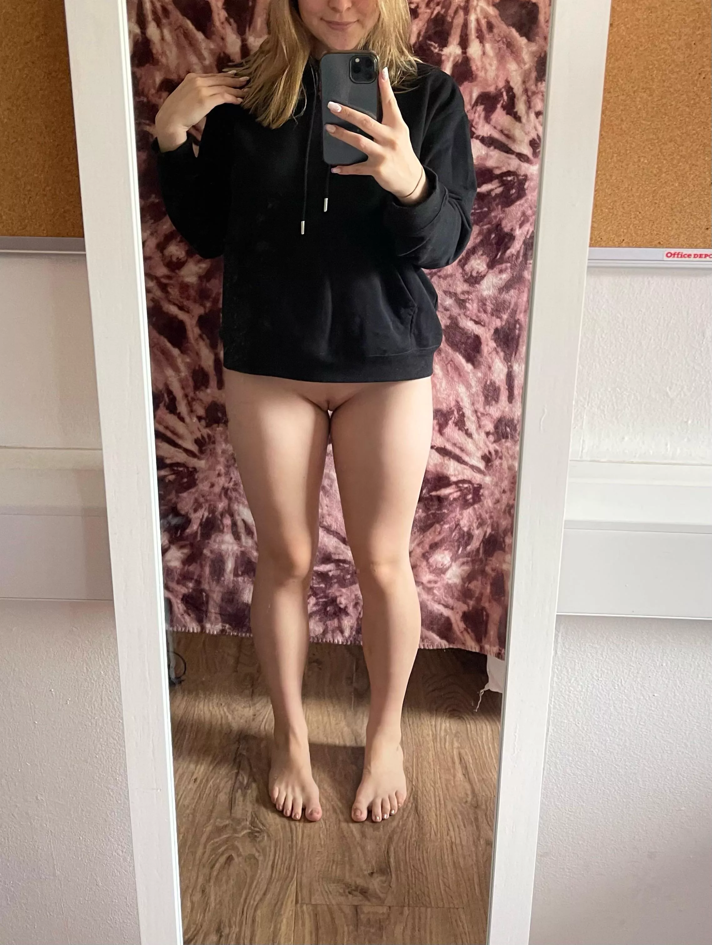 would u fuck my 18yr old 🐱?