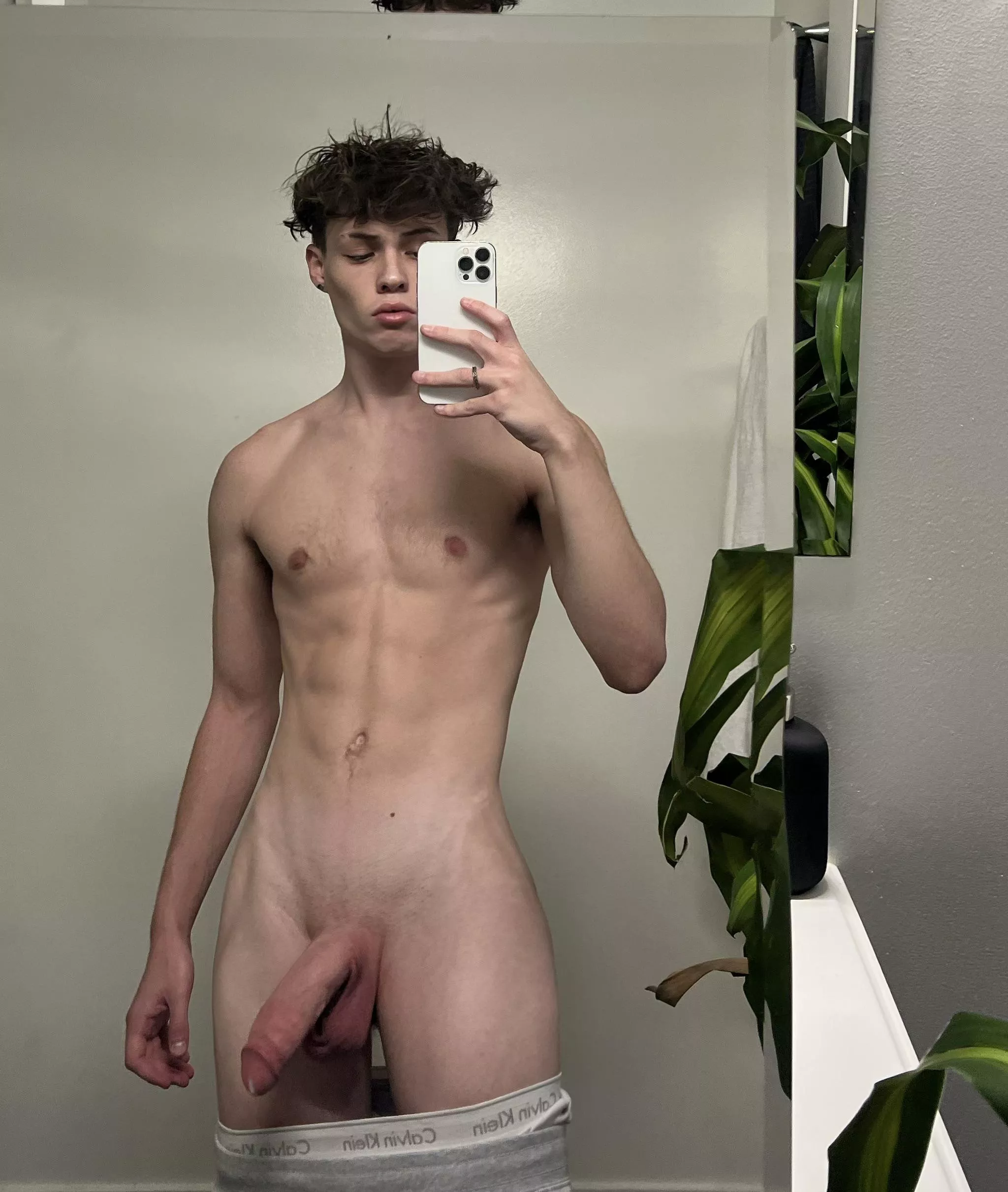 💧👀 would you clean it off?