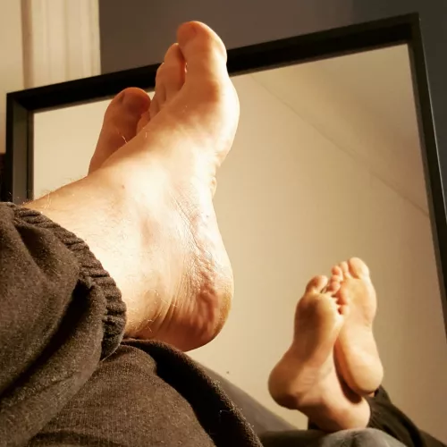 would you do whatever I tell you to do? Are you a good footsub?