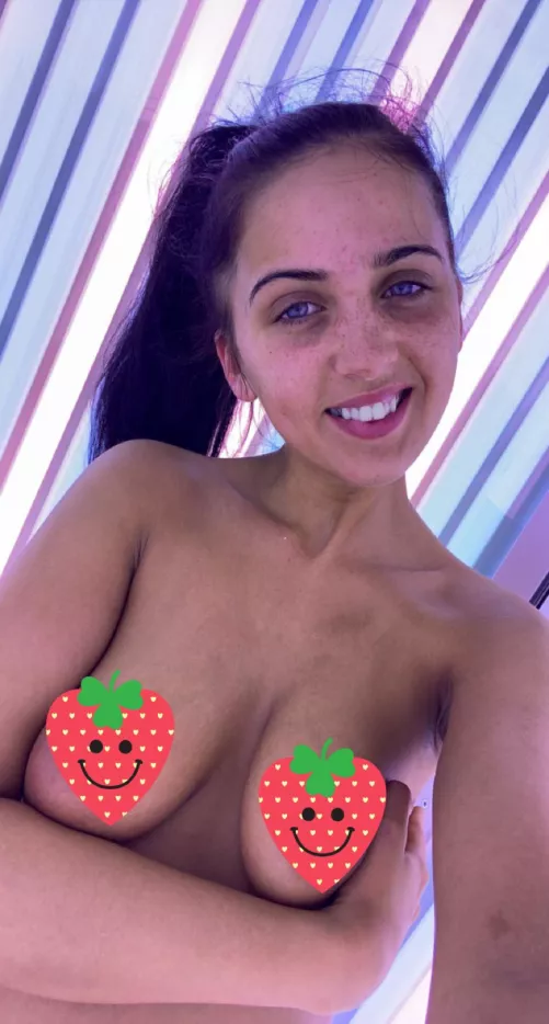 Would you give me a load full? I have 40% off got my next 10 new subs 😈 link in comments